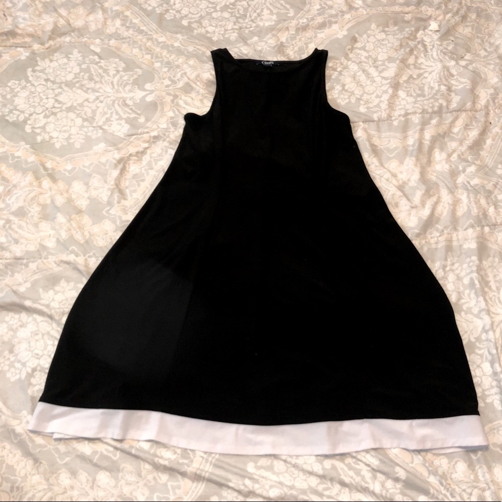 Black Sleeveless Dress with White Detail at Bottom